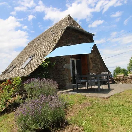 Prázdninový dům Gite Renove Au Calme Avec Terrasse, Jardin Et Parking Prive, Proche Activites Nature Et Patrimoine. - Fr-1-742-569 Junhac