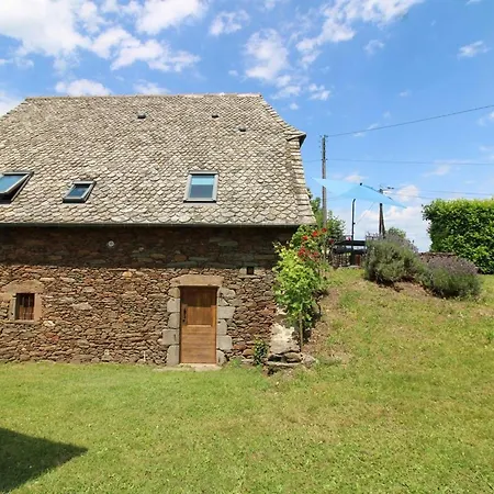 Prázdninový dům Gite Renove Au Calme Avec Terrasse, Jardin Et Parking Prive, Proche Activites Nature Et Patrimoine. - Fr-1-742-569 Junhac